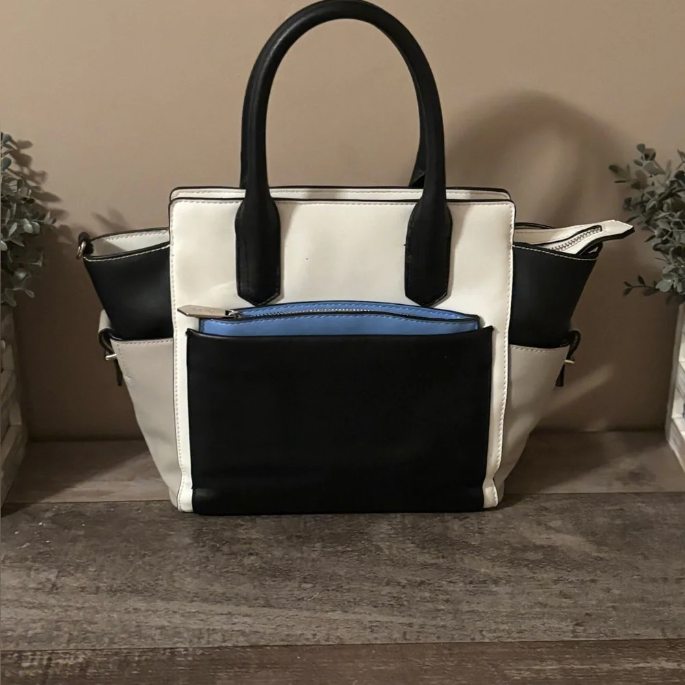 REED KRAKOFF Atlantique Tri-Color block satchel .  Comes with brand new pouch!